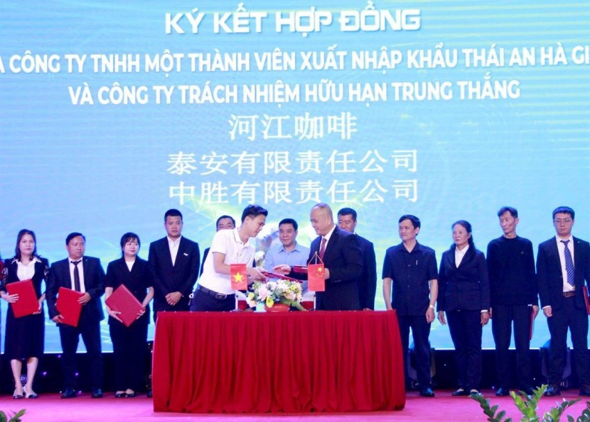 Hà Giang: Tăng cường kết nối doanh nghiệp xuất nhập khẩu với châu Văn Sơn, Trung Quốc