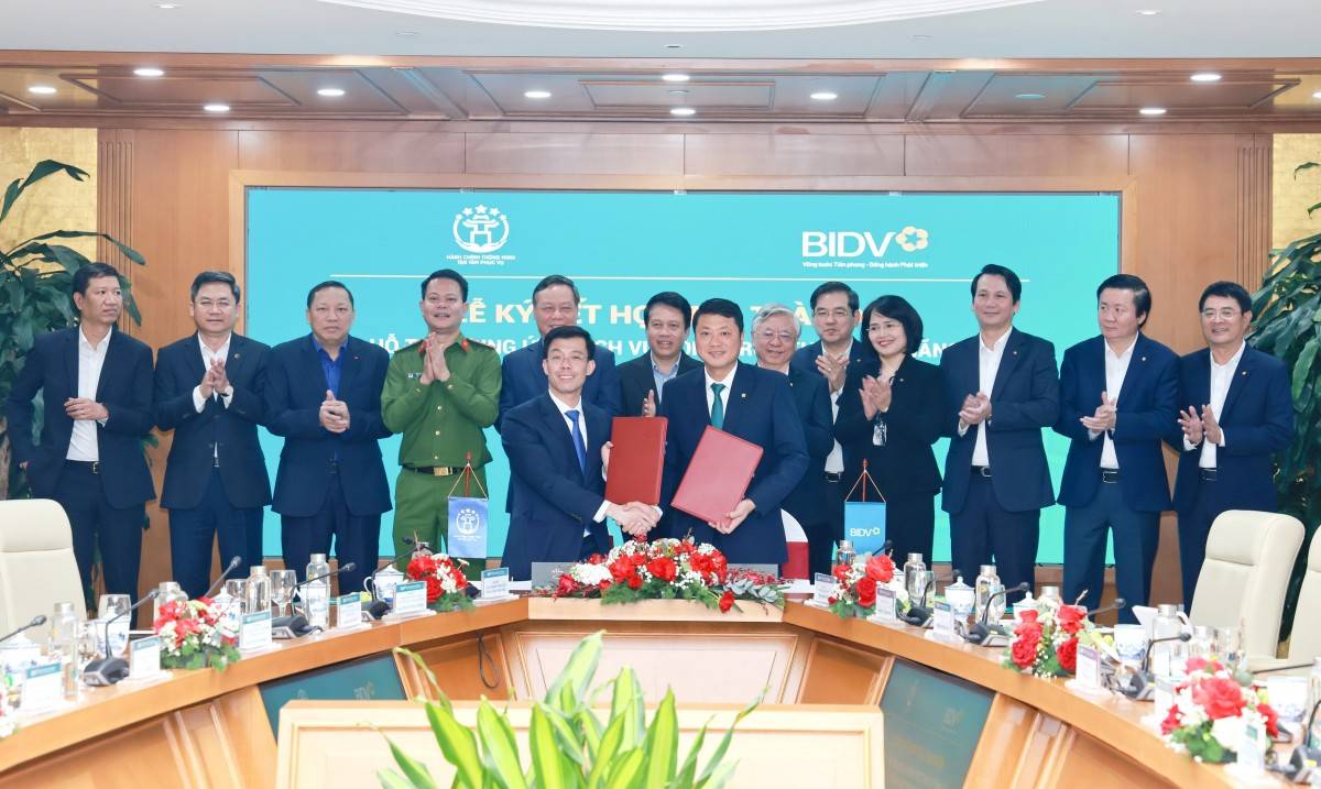 Đưa dịch vụ công trực tuyến đến gần hơn với người dân, doanh nghiệp