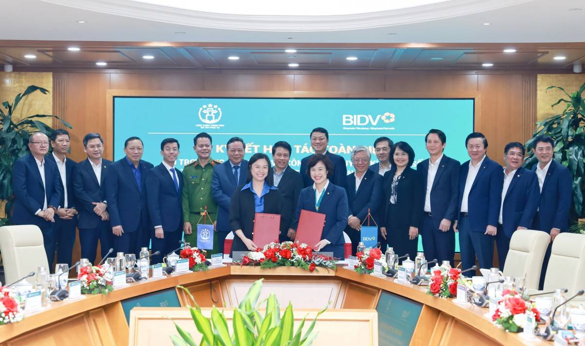 Đưa dịch vụ công trực tuyến đến gần hơn với người dân, doanh nghiệp