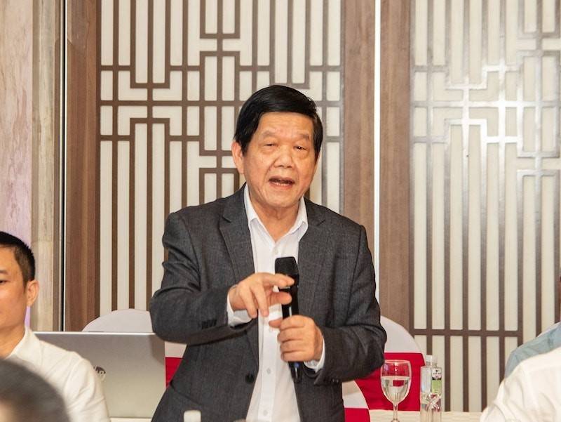 Doanh nghiệp kinh doanh du lịch phát biểu tại hội nghị