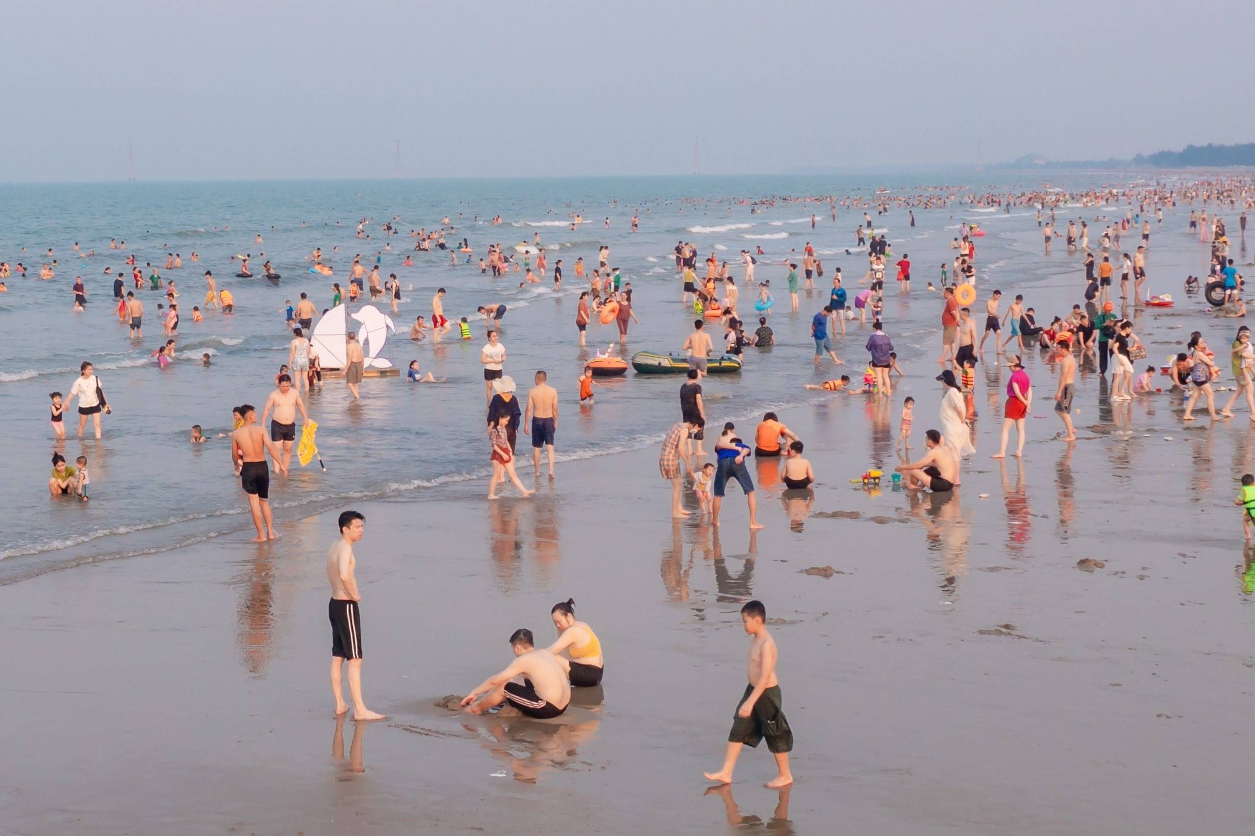 Nghệ An sẽ xây dựng chính sách hỗ trợ doanh nghiệp du lịch trong xúc tiến, quảng bá, đào tạo nhân lực