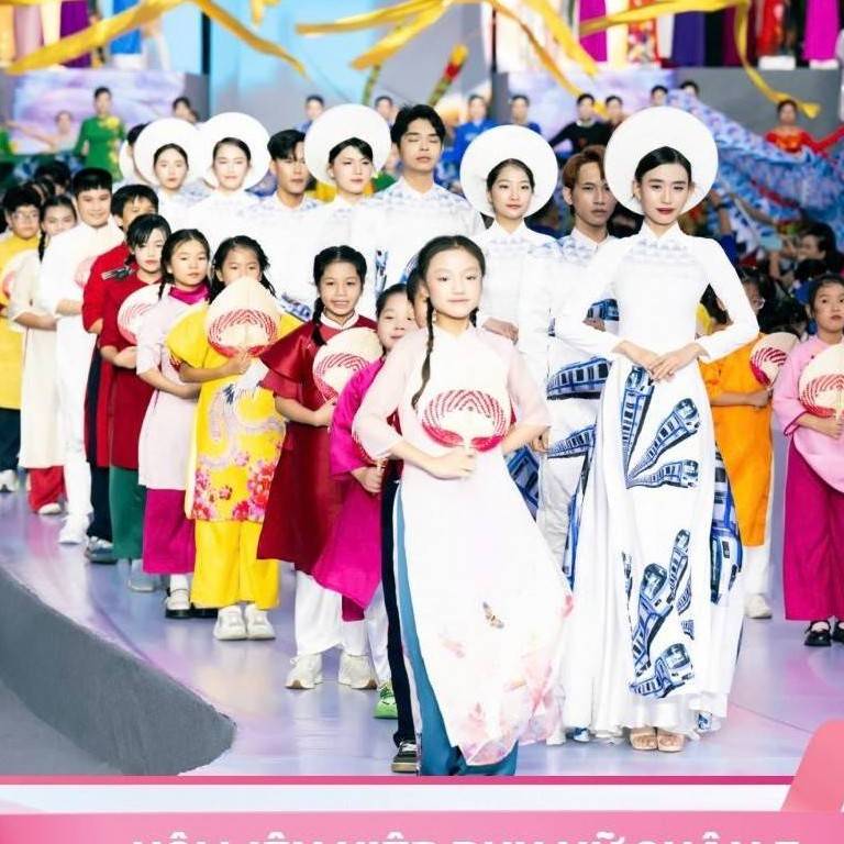 Lễ hội Áo dài TP. Hồ Chí Minh 2025: Khẳng định sức hút mạnh mẽ trong lòng người dân và du khách
