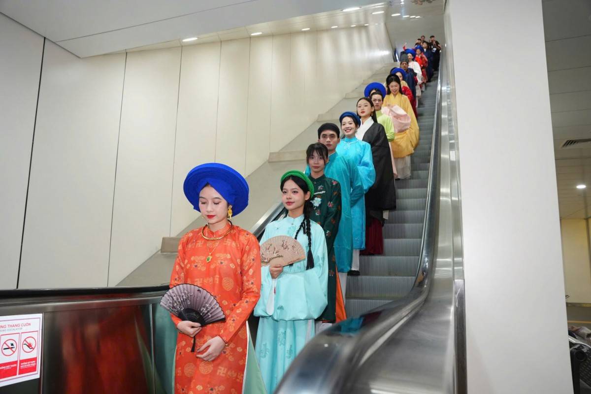 Lễ hội Áo dài TP. Hồ Chí Minh 2025: Khẳng định sức hút mạnh mẽ trong lòng người dân và du khách Lễ hội Áo dài TP. Hồ Chí Minh 2025: Khẳng định sức hút mạnh mẽ trong lòng người dân và du khách