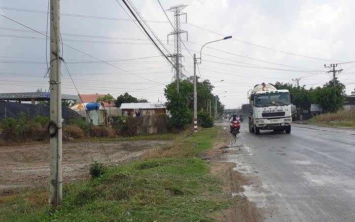 chi phí giải phóng mặt bằng tăng vọt từ 220 tỷ đồng lên khoảng 1.100 tỷ đồng.