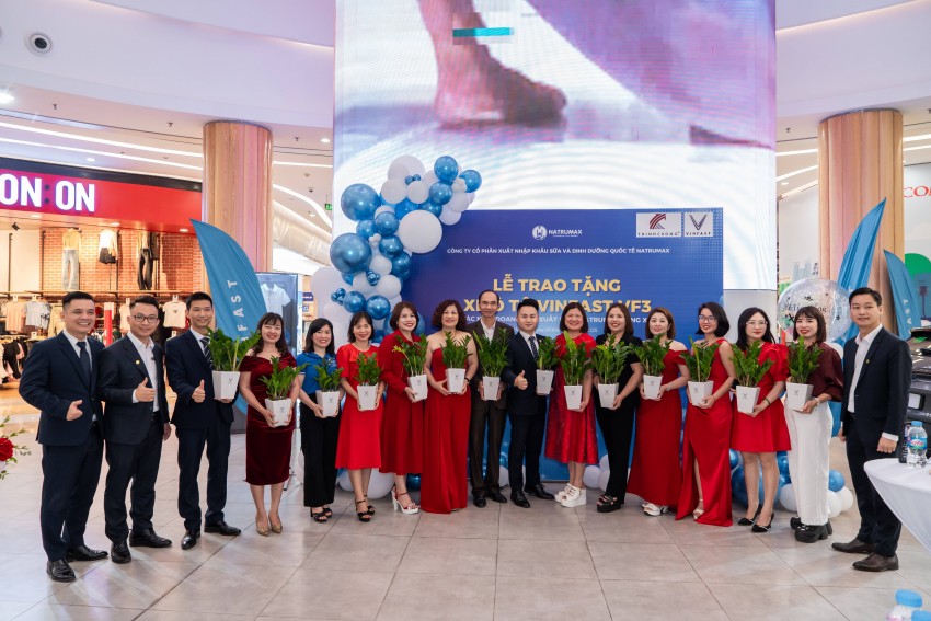 Các đối tác, NPP được nhận xe tại chương trình