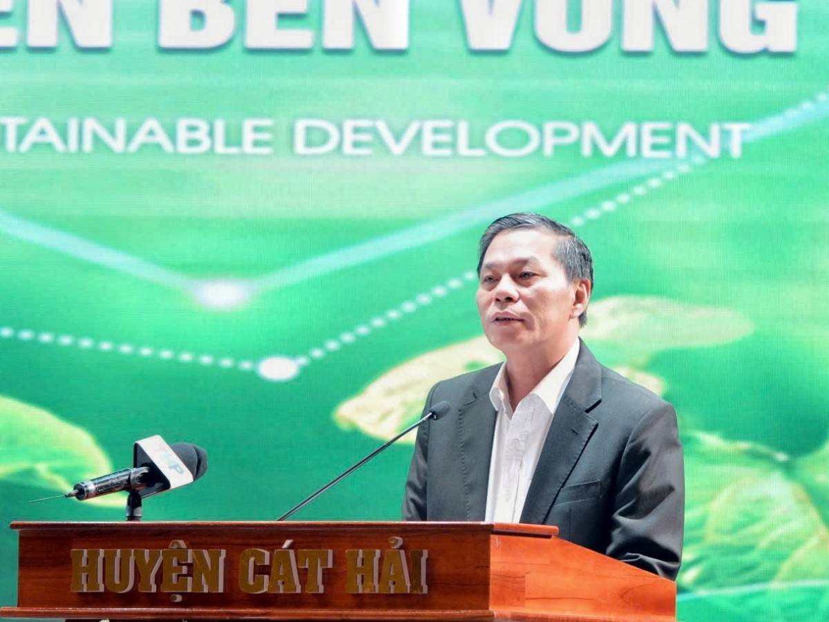 Chủ tịch UBND TP Nguyễn Văn Tùng phát biểu tại Hội thảo