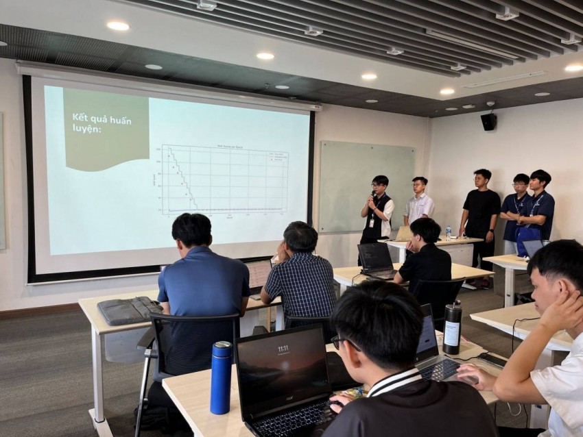  Chương trình đào tạo mang tính thực tiễn, được dẫn dắt bởi các chuyên gia hàng đầu trong lĩnh vực