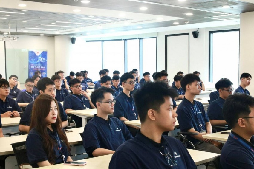  Học viên sẽ được đào tạo miễn phí, nhận đãi ngộ hấp dẫn cùng cơ hội tham gia vào các dự án tầm cỡ