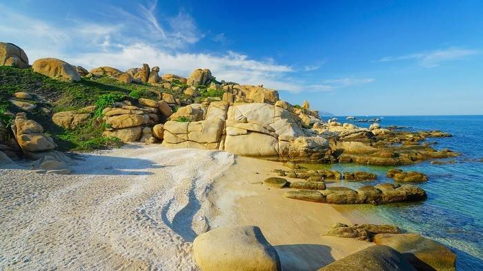 Hòn Câu – Bình Thuận: Thiên đường biển xanh tuyệt mỹ 