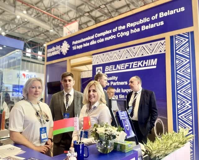 Một gian hàng của Belarus tại Vietnam Expo 2023larus: Đối tác tiềm năng, cơ hội bứt phá Một gian hàng của Belarus tại Vietnam Expo 2023larus: Đối tác tiềm năng, cơ hội bứt phá