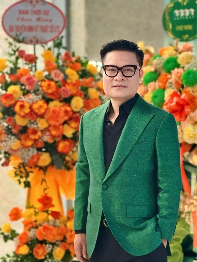 NSƯT Hoàng Tùng “Trở về ký ức”