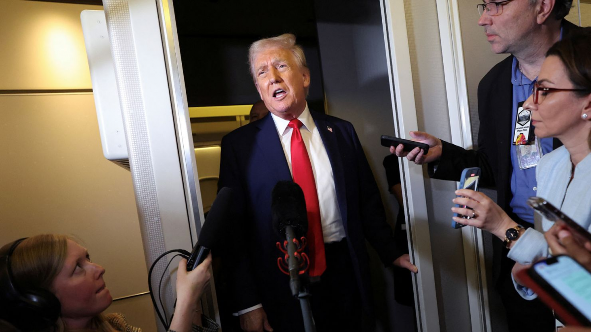 Tổng thống Donald Trump tuyên bố sẽ “nhẹ nhàng” với thuế đối ứng