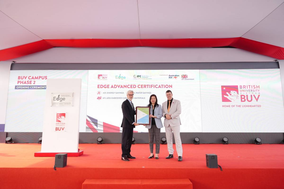 BUV được giao giấy Chứng nhận EDGE Advanced. 