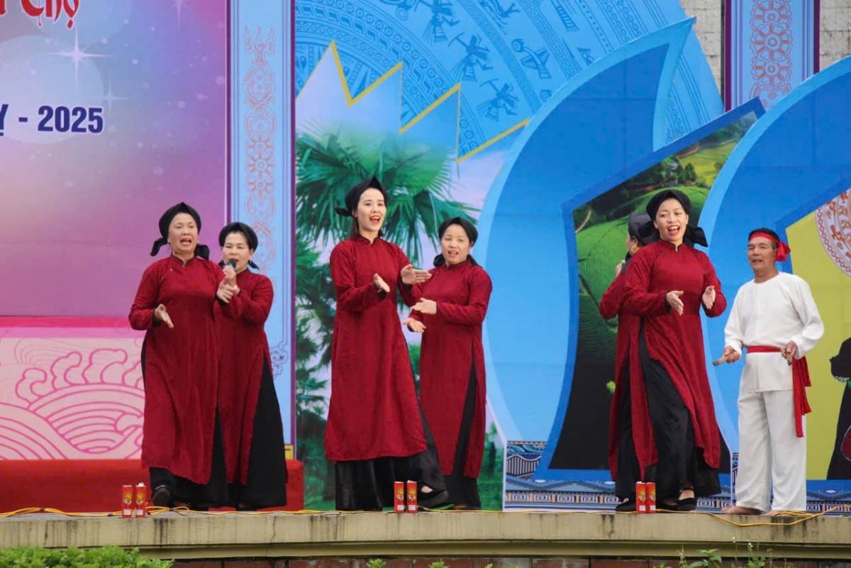 Sở Văn hóa, Thể thao và Du lịch Phú Thọ khai mạc Liên hoan Văn nghệ quần chúng và Dân ca 2025