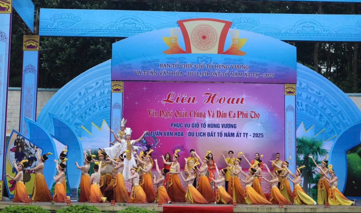 Sở Văn hóa, Thể thao và Du lịch Phú Thọ khai mạc Liên hoan Văn nghệ quần chúng và Dân ca 2025