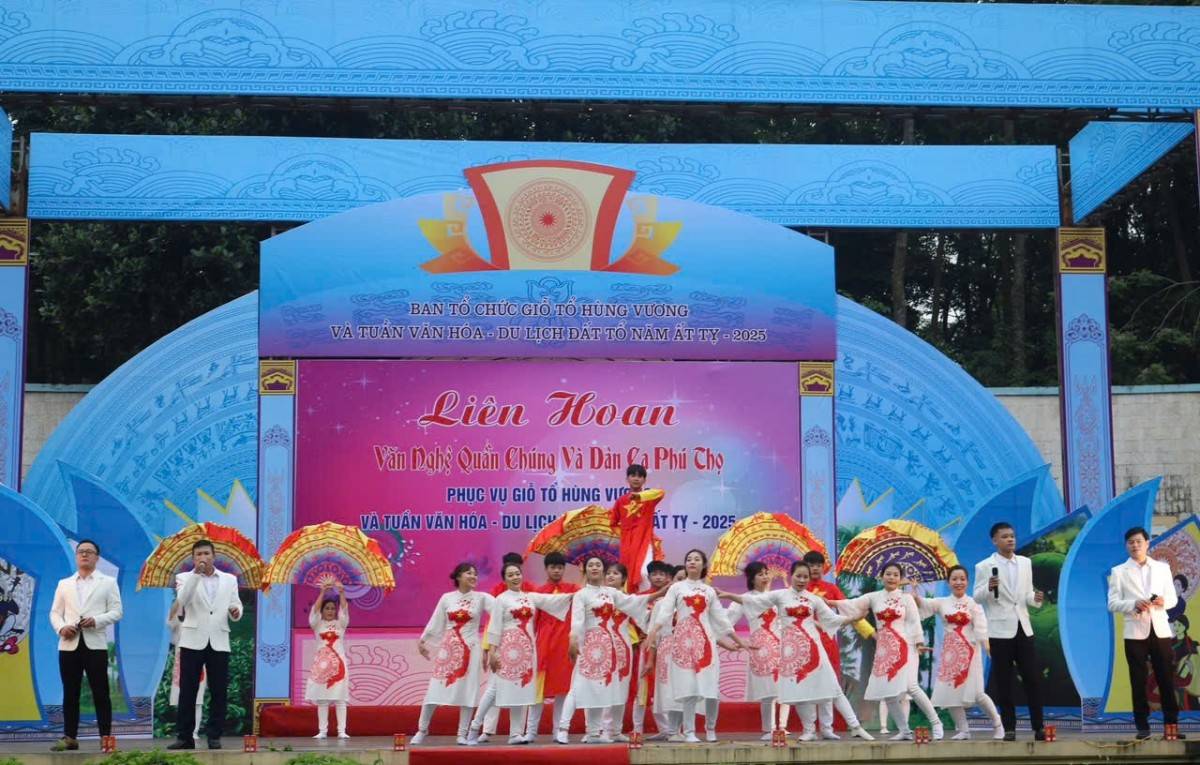 Sở Văn hóa, Thể thao và Du lịch Phú Thọ khai mạc Liên hoan Văn nghệ quần chúng và Dân ca 2025