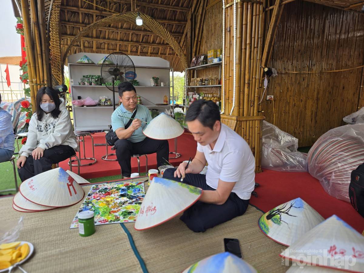 Hội trại văn hóa Đền Hùng: Nơi hội tụ tinh hoa văn hóa Đất Tổ