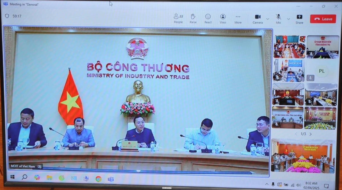 Thứ trưởng Bộ Công Thương Nguyễn Hoàng Long kết luận cuộc họp