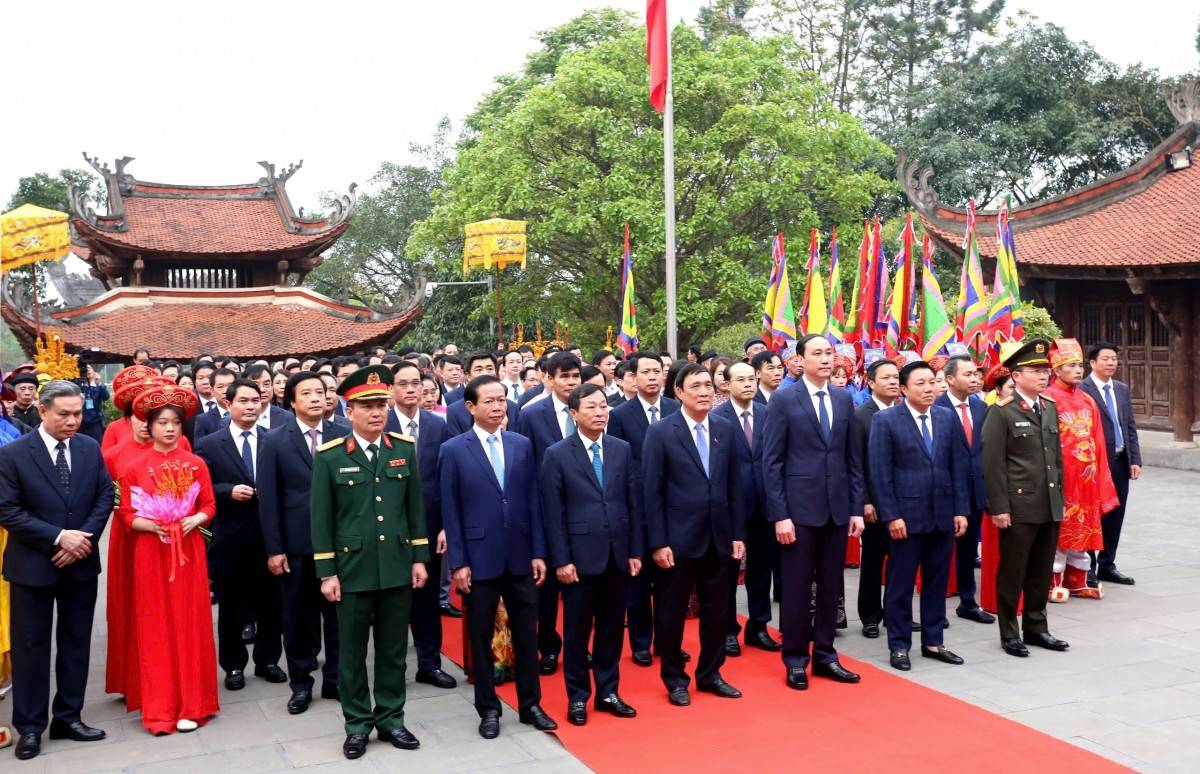 Phú Thọ: Thành kính dâng hương giỗ Đức Quốc Tổ Lạc Long Quân và tưởng niệm Tổ Mẫu Âu Cơ