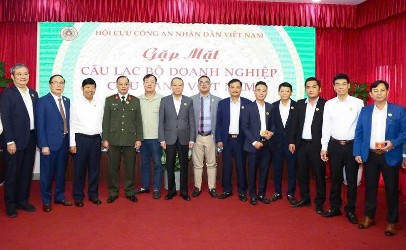 Thành lập CLB Doanh nghiệp Cựu CAND – Gắn kết nghĩa tình, lan tỏa giá trị nhân văn Thành lập CLB Doanh nghiệp Cựu CAND – Gắn kết nghĩa tình, lan tỏa giá trị nhân văn