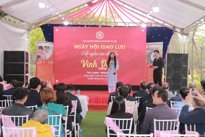 Bà Nguyễn Minh Hằng - Trưởng Ban tổ chức - Phó Chủ tịch Câu lạc bộ doanh nhân họ Nguyễn Hà Nội Cộng đồng doanh nhân Họ Nguyễn Hà Nội: Phát huy sức mạnh đoàn kết, tăng cường kết nối giao thương