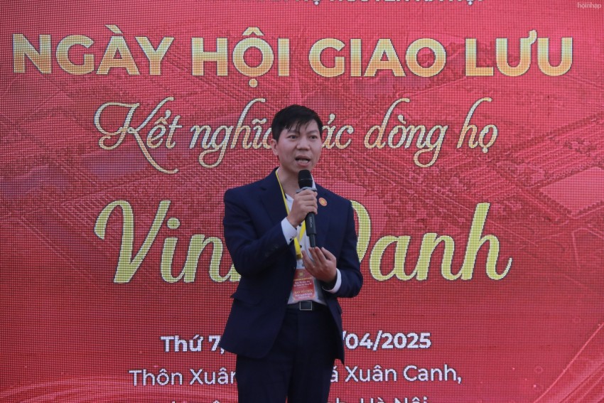 Ông Nguyễn Đắc Minh Hải - Phó BTC - PCT Thường trực CLB phát biểu ý kiến Cộng đồng doanh nhân Họ Nguyễn Hà Nội: Phát huy sức mạnh đoàn kết, tăng cường kết nối giao thương