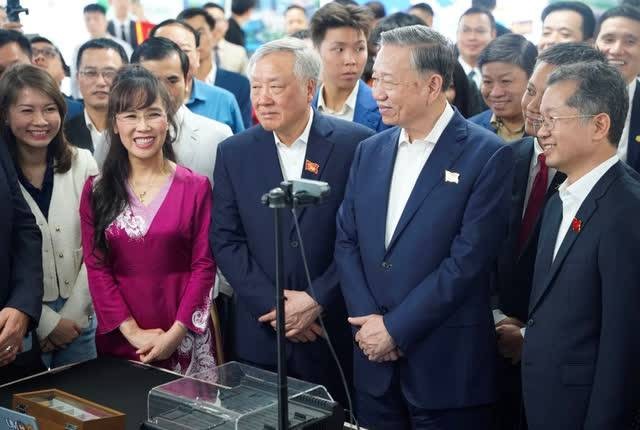 Hệ sinh thái của tỷ phú Nguyễn Thị Phương Thảo tài trợ 100 tỷ vào 