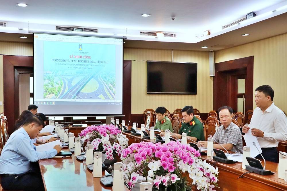 đại diện Ban quản lý Dự án chuyên ngành giao thông và dân dụng cho biết công tác chuẩn bị cho Lễ khởi công đã cơ bản hoàn tất.