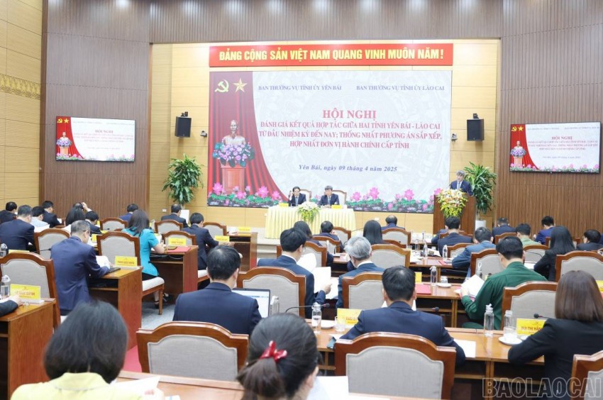 Tỉnh ủy Lào Cai và Yên Bái bàn phương án sắp xếp, hợp nhất đơn vị hành chính cấp tỉnh