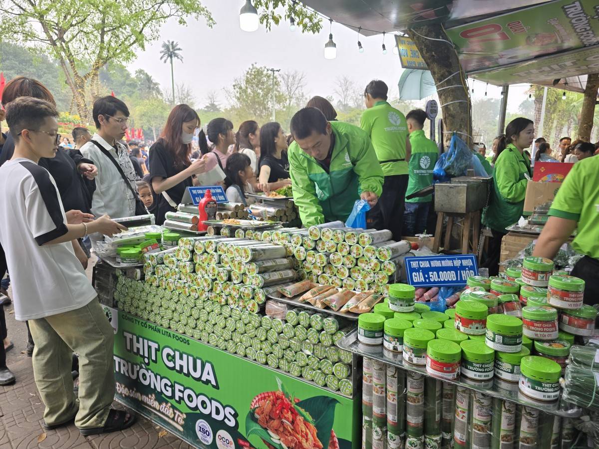 Dịp Giỗ Tổ Hùng Vương mang về hơn 2000 tỷ đồng cho Phú Thọ