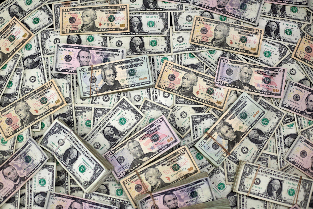Đồng USD tiếp tục lao dốc khi Trung Quốc “trả đũa” thuế quan của Mỹ Đồng USD tiếp tục lao dốc khi Trung Quốc “trả đũa” thuế quan của Mỹ