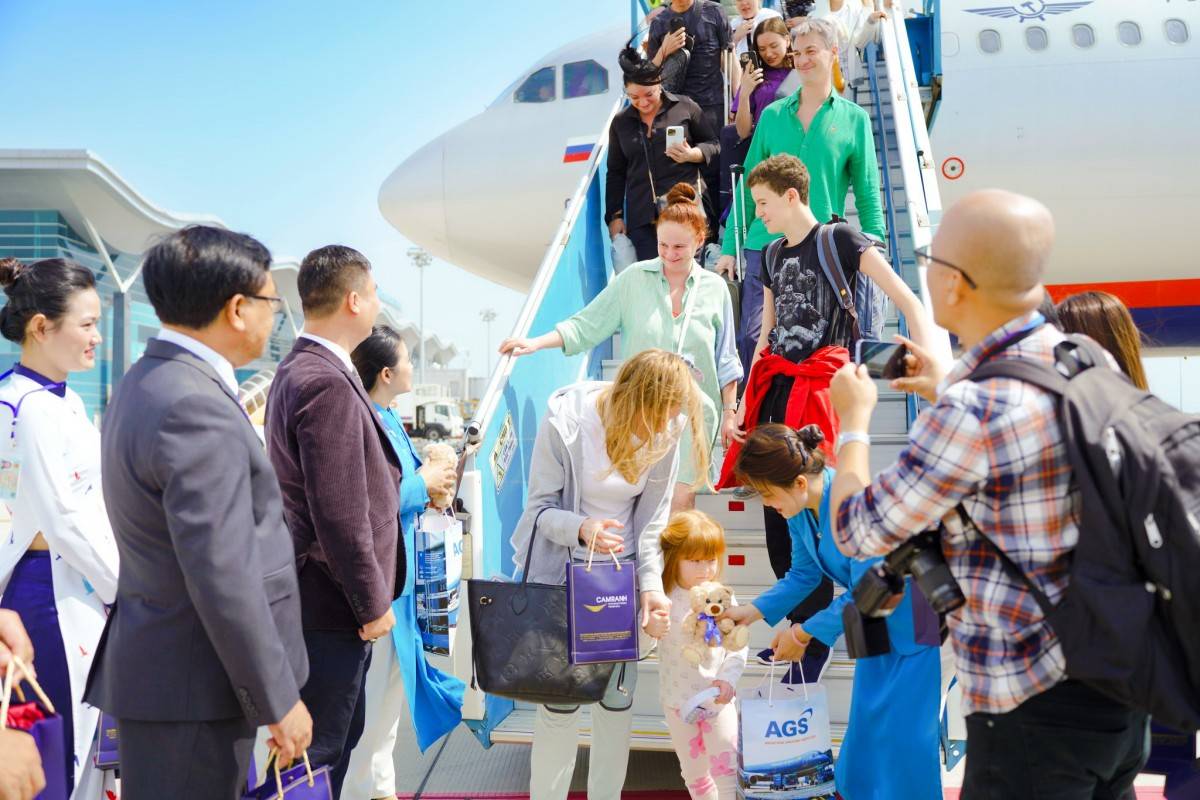 Sân bay Quốc tế Cam Ranh - Khánh Hoà được vinh danh  “Top 10 Sân bay sạch nhất Thế giới” năm 2025