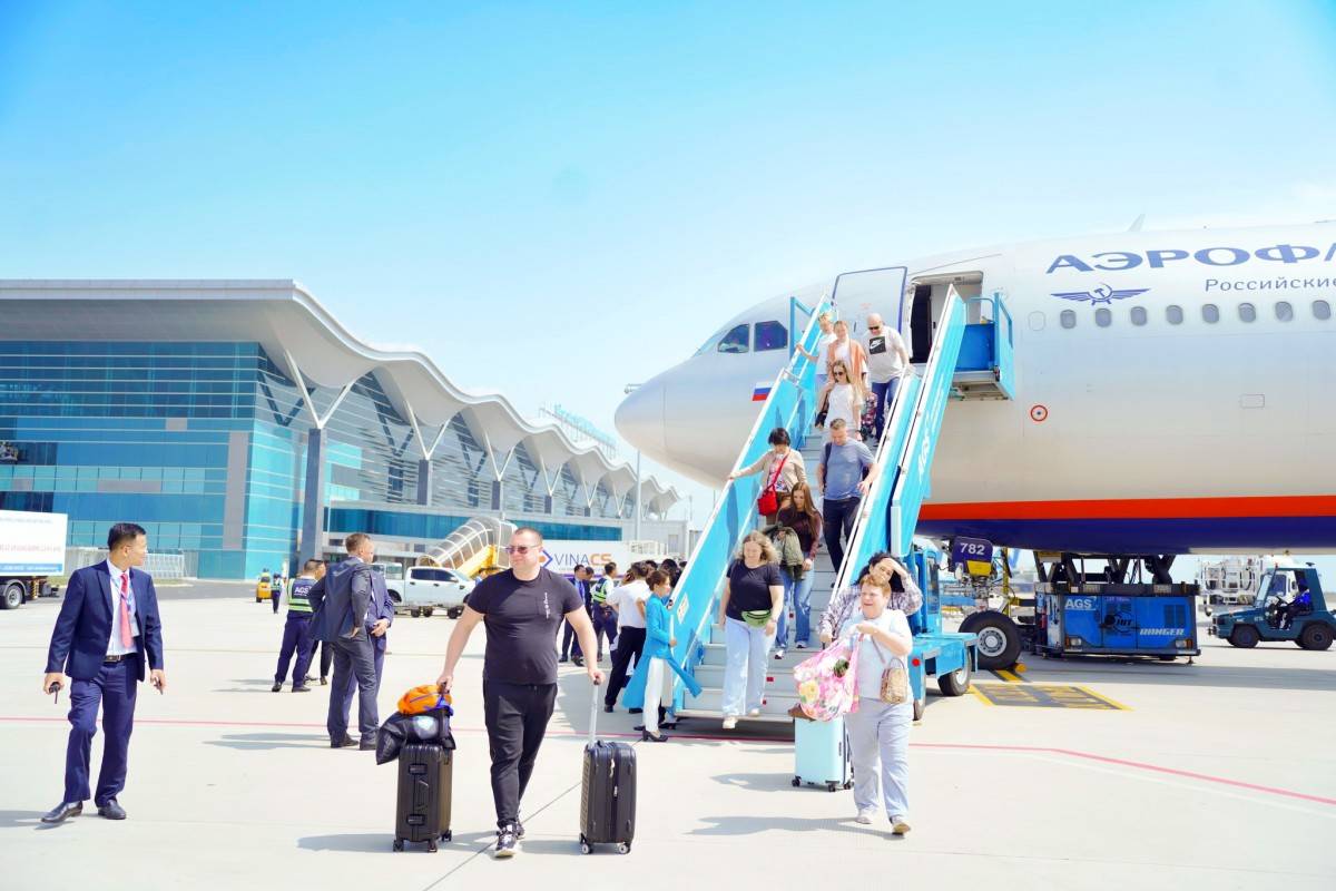 Sân bay Quốc tế Cam Ranh - Khánh Hoà được vinh danh  “Top 10 Sân bay sạch nhất Thế giới” năm 2025