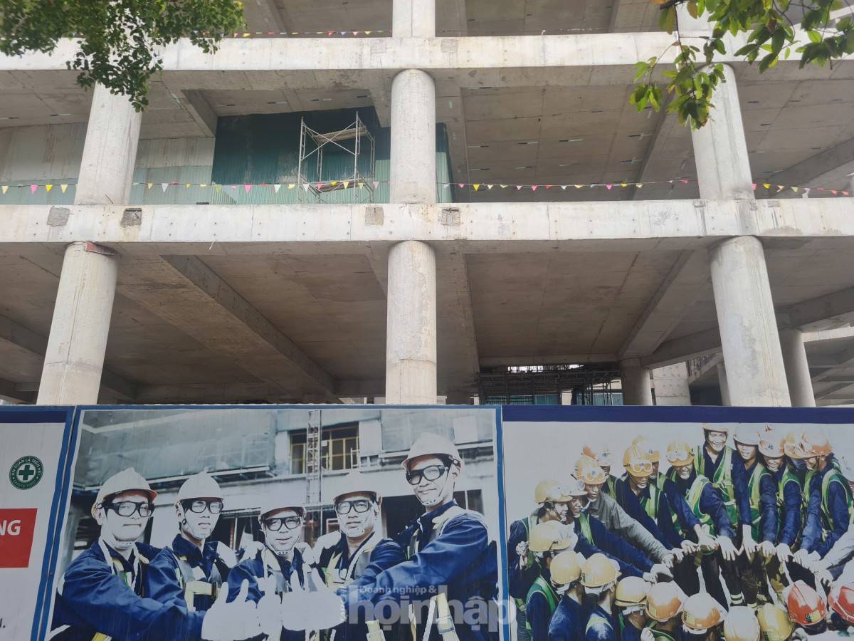 Bài VIII: Dự án Ha Noi Hilton West chậm tiến độ, hàng nghìn mét vuông hoang hóa