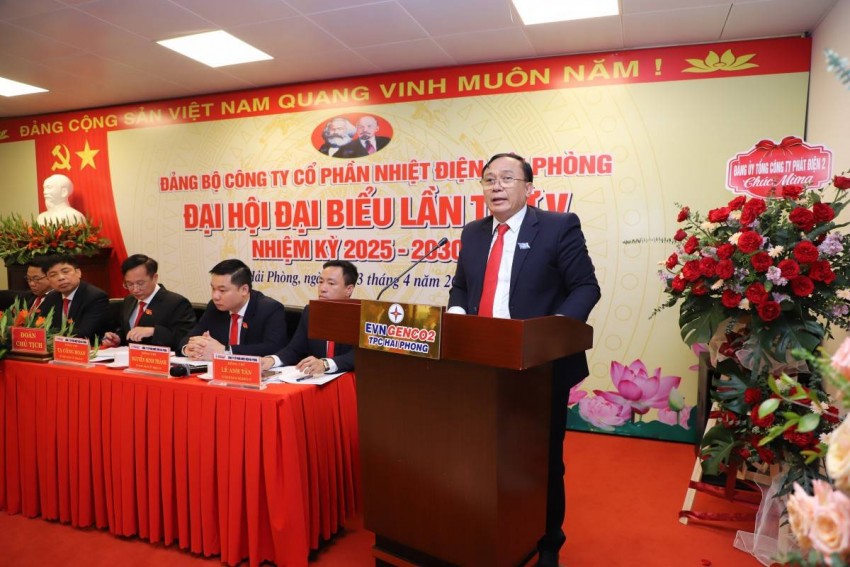 Đồng chí Trần Phú Thái – Bí thư Đảng ủy, CTHĐQT EVNGENCO2 phát biểu chỉ đạo tại đại hội