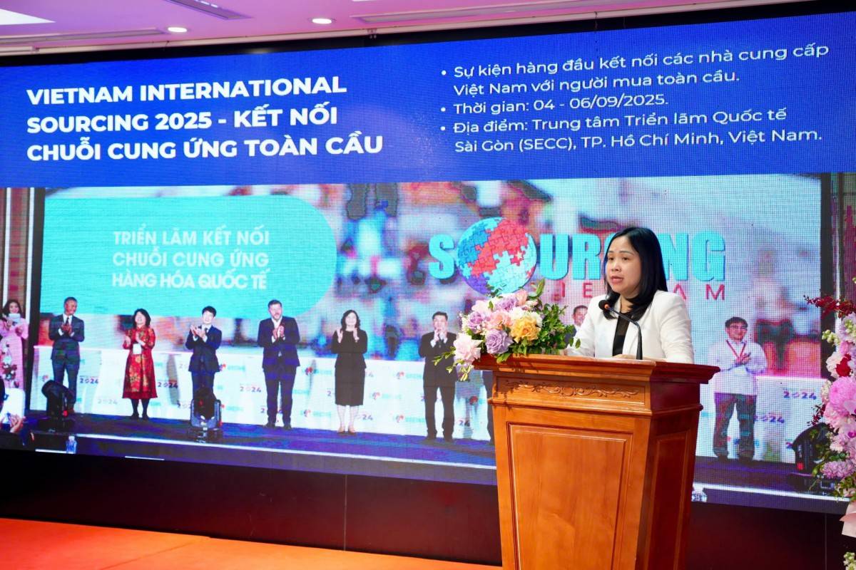  bà Nguyễn Thảo Hiền - Phó Vụ trưởng Vụ Phát triển thị trường nước ngoài, Bộ Công Thương