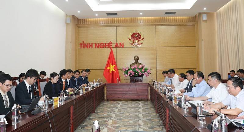 UBND tỉnh Nghệ làm việc với Đoàn công tác của Tập đoàn SK (Hàn Quốc) đến tìm hiểu cơ hội hợp tác đầu tư kinh doanh trên địa bàn tỉnh. 