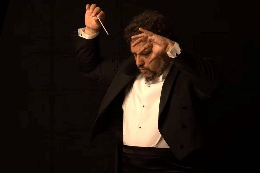 Nhạc trưởng Orhan Salliel. Nguồn ảnh: orhansalliel.com