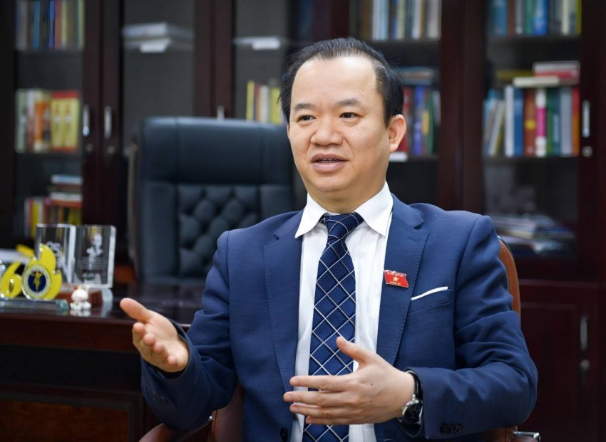 PGS.TS Bùi Hoài Sơn – Ủy viên Thường trực Ủy ban Văn hóa, Giáo dục của Quốc hội 