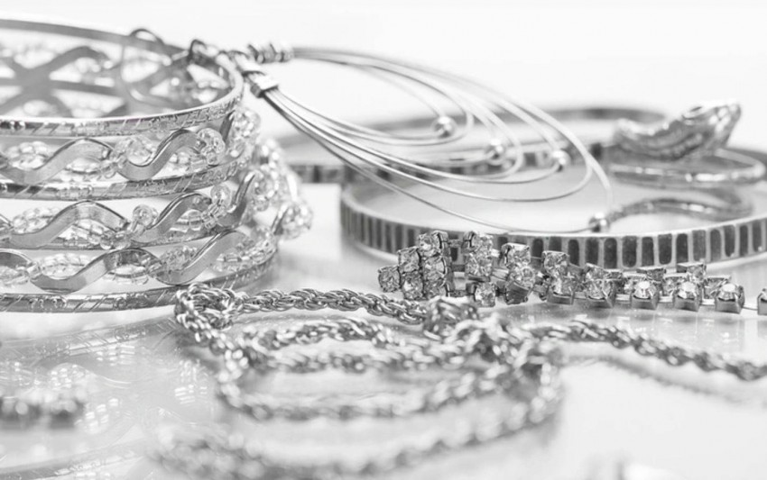 Giá bạc hôm nay 17/4/2025: