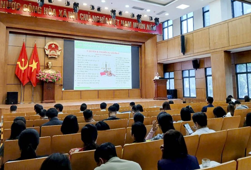 Đây là một trong những hoạt động của LĐLĐ quận Ba Đình nhằm thiết thực hưởng ứng Tháng Công nhân, Tháng hành động về ATVSLĐ năm 2025. Đây là một trong những hoạt động của LĐLĐ quận Ba Đình nhằm thiết thực hưởng ứng Tháng Công nhân, Tháng hành động về ATVSLĐ năm 2025.