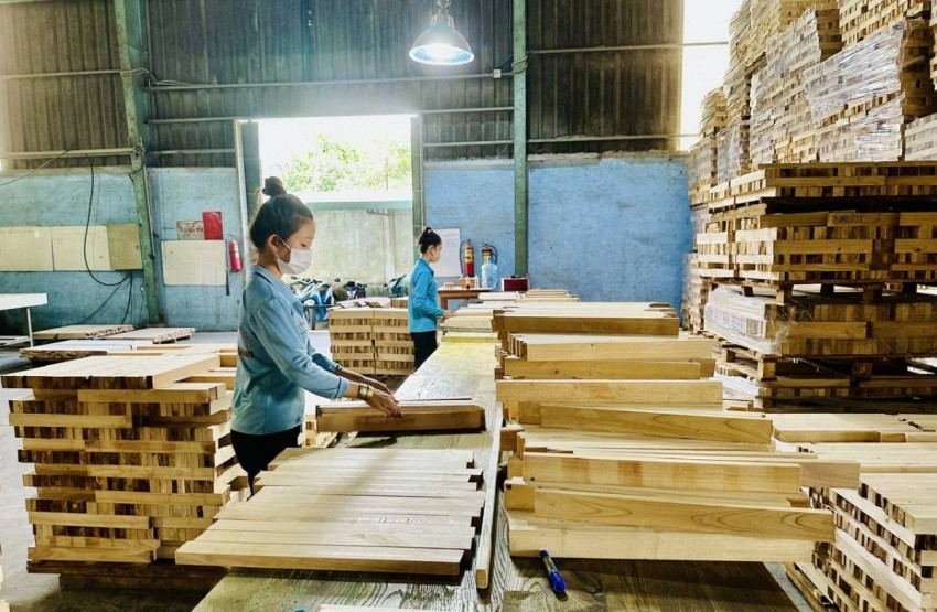 Bình Dương chỉ đạo xử lý vướng mắc cho hoạt động của doanh nghiệp xuất khẩu