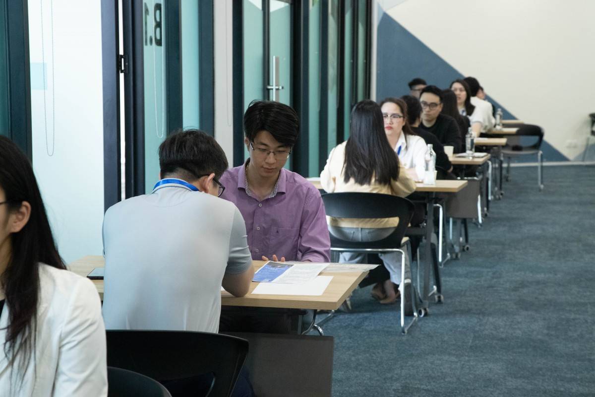 Không gian phòng phỏng vấn nhanh - nơi sinh viên BUV được gặp gỡ trực tiếp các doanh nghiệp hàng đầu.