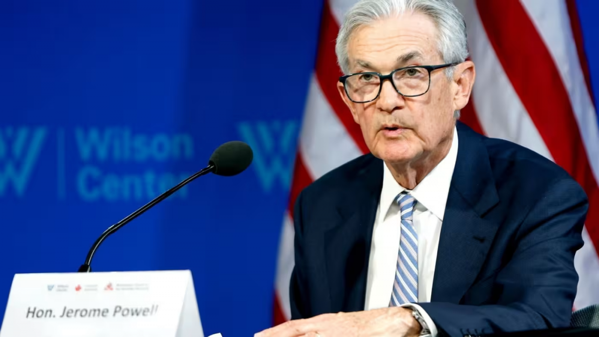 Tổng thống Donald Trump gia tăng áp lực, liệu Fed có sớm hạ lãi suất? Tổng thống Donald Trump gia tăng áp lực, liệu Fed có sớm hạ lãi suất ?
