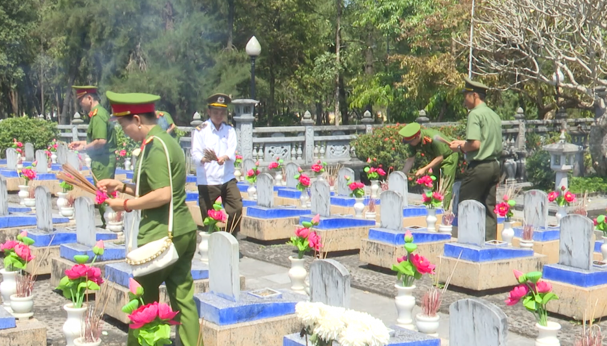 Công an Đồng Nai tổ chức hành trình về nguồn tại Quảng Trị