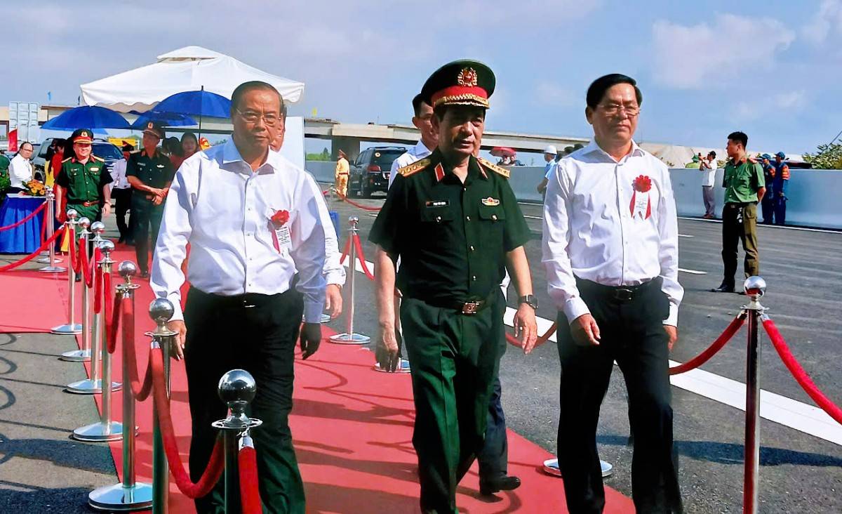 Bà Rịa - Vũng Tàu: Khởi công, khánh thành nhiều công trình trọng điểm chào mừng 50 năm Ngày Giải phóng Miền Nam, thống nhất đất nước