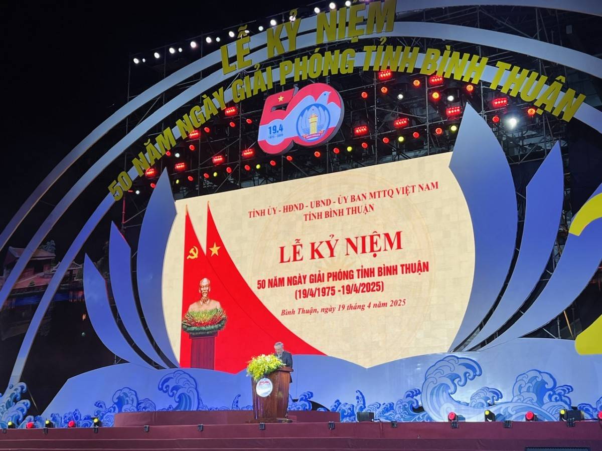 Bình Thuận long trọng tổ chức kỷ niệm 50 năm Ngày giải phóng tỉnh