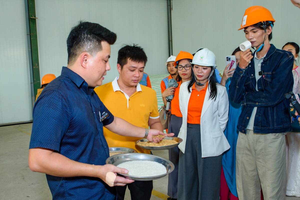 TikTok Shop tổ chức các Tour tham quan nhà máy GreenUP