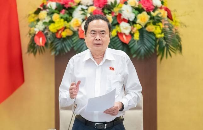 Chủ tịch Quốc hội Trần Thanh Mẫn phát biểu tại phiên họp Ủy ban Thường vụ Quốc hội. Chủ tịch Quốc hội Trần Thanh Mẫn phát biểu tại phiên họp Ủy ban Thường vụ Quốc hội.