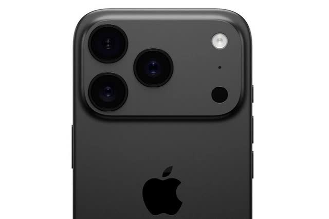  lưng phía sau iPhone 17 Pro sẽ không mang đến thiết kế 2 tông màu mà nhiều người lo lắng